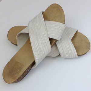 EUC Crisscross Slip-on Sandal - Size 7.5