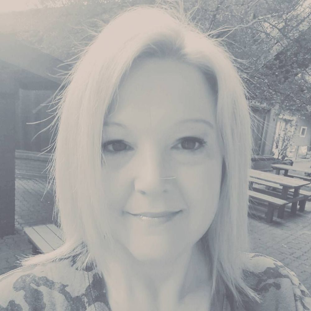 Meet your Posher, Joni