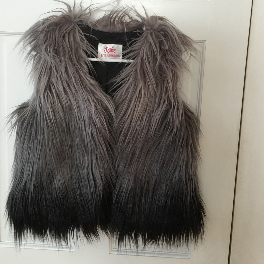 Justice faux fur vest NWT size 12/14