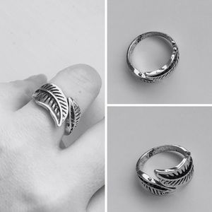 💕Silver Tone Trendy Adjustable Leaf Design Ring