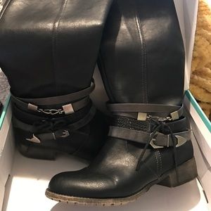 Maurices boots