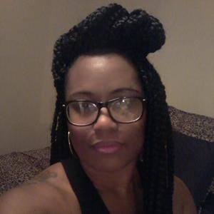 Meet your Posher, Latoya