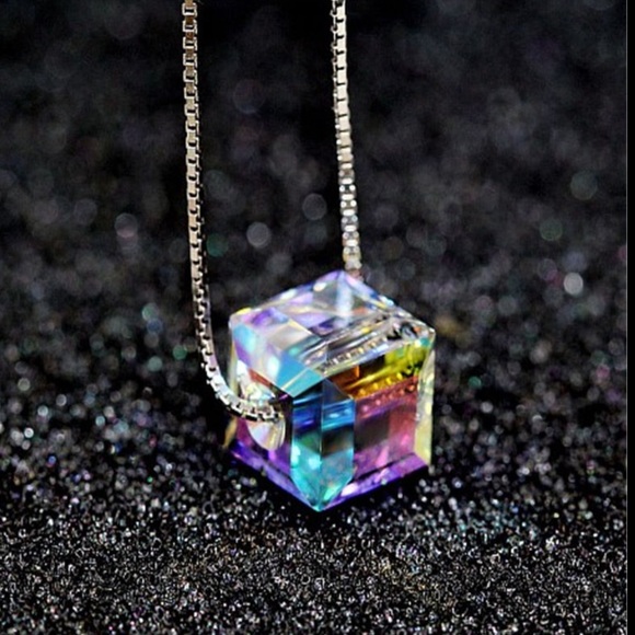 BEYOND GORGEOUS CUBE NECKLACE!! 🔥✔️✨ - Picture 4 of 4