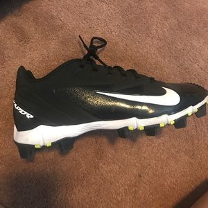 Softball cleats