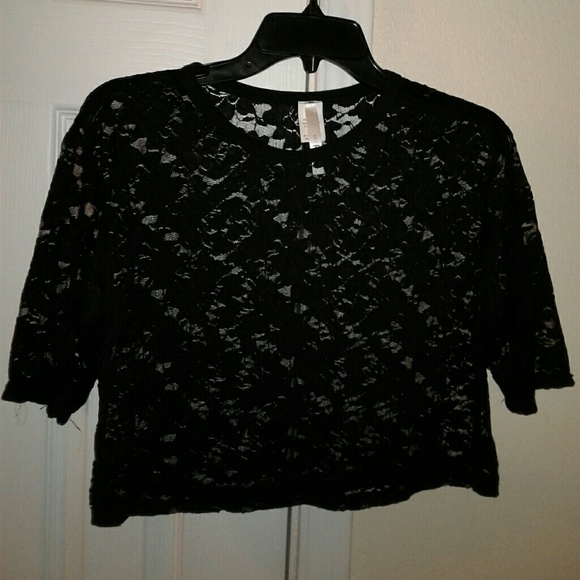 Crop top - Picture 1 of 2