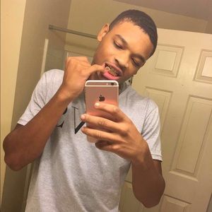 Meet your Posher, Aj