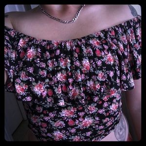 Floral Crop Top! 🌸