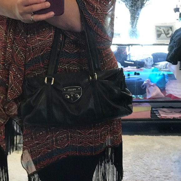 Authentic Leather Prada handbag - Picture 2 of 8