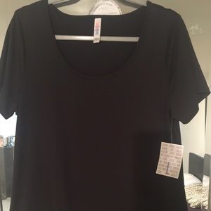 LULAROE large black classic tee