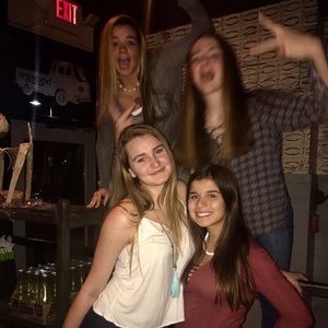 Meet your Posher, Olivia