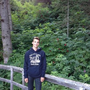 Meet your Posher, Cody