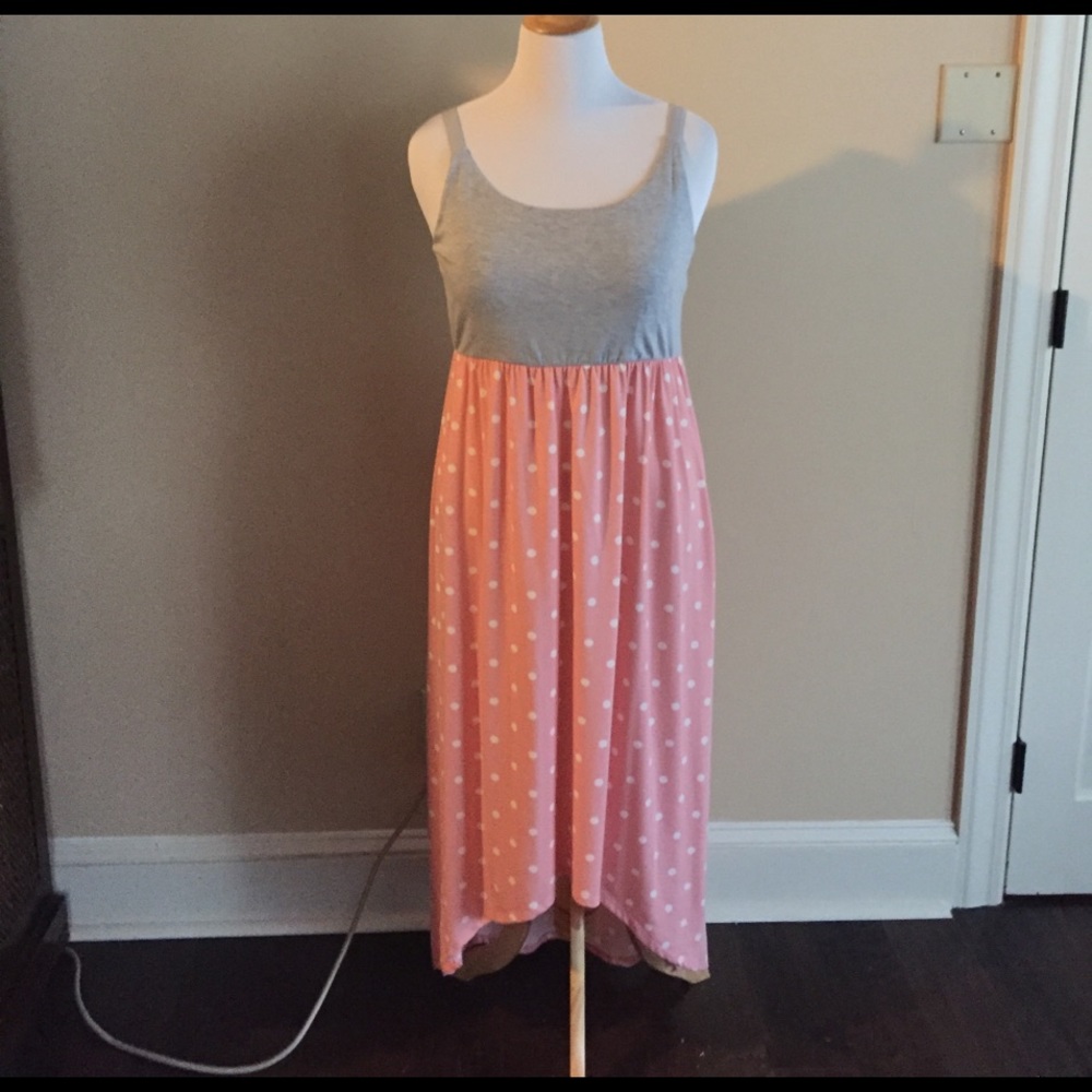 Rock the dots! High low hem maxi