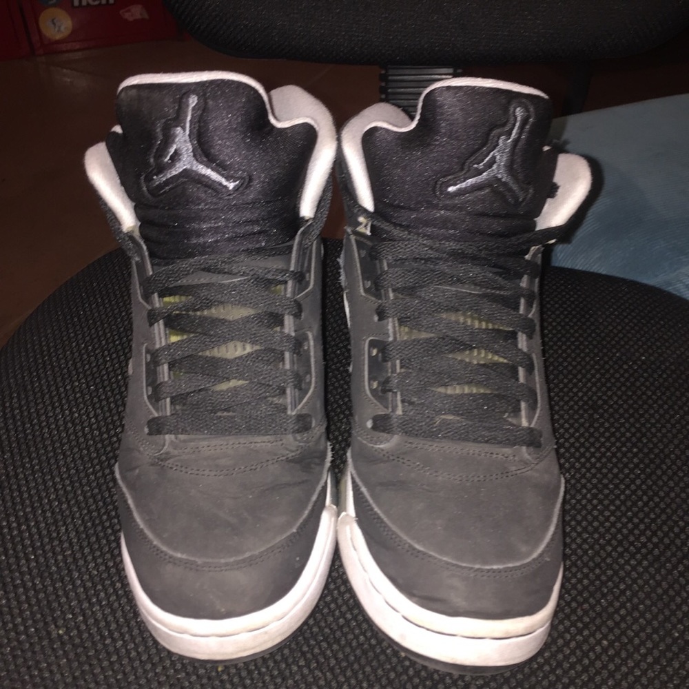 Retro Jordan 5 Oreos