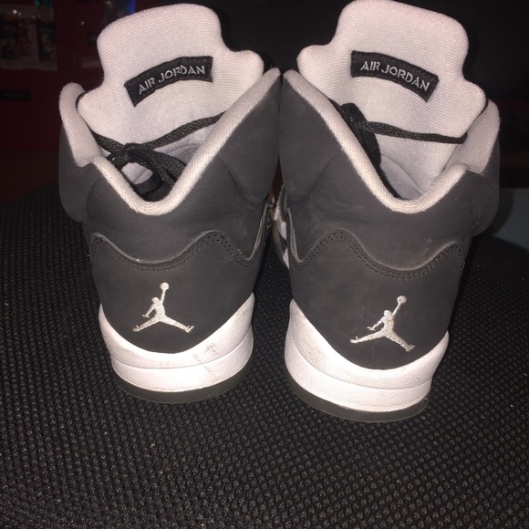 Retro Jordan 5 Oreos - Picture 2 of 2