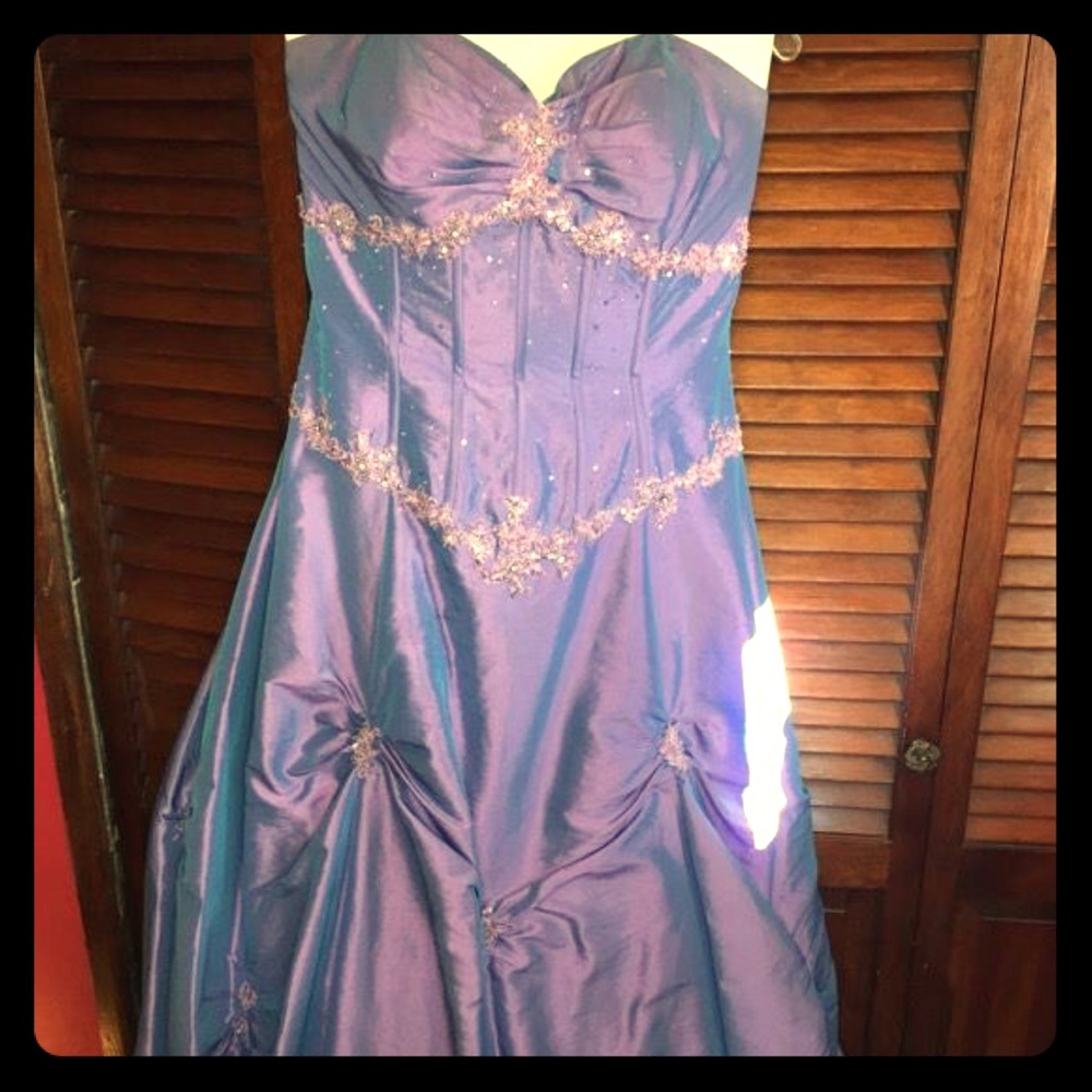 Elegant purple ball gown!!