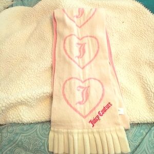 Juicy couture scarf