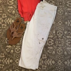 White House Black Market Pedal Pusher Capri Sz 4