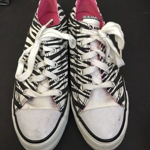 Zebra stripe converse