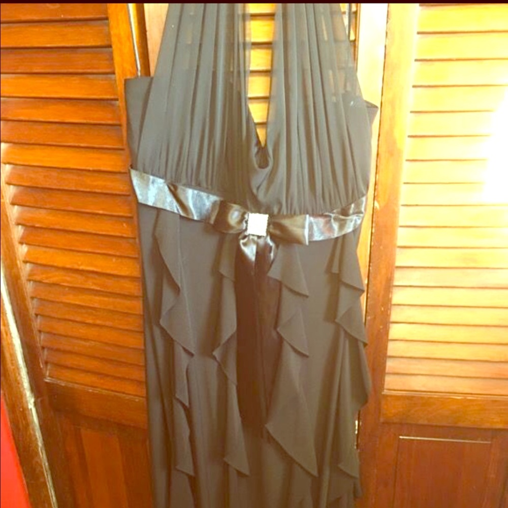 Elegant black dress!!