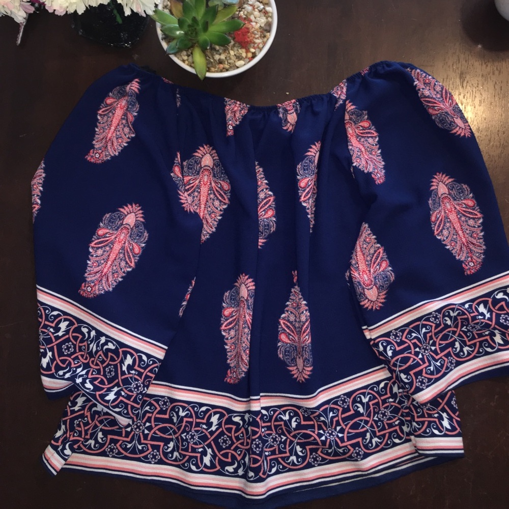 Beautiful off the shoulder paisley blouse