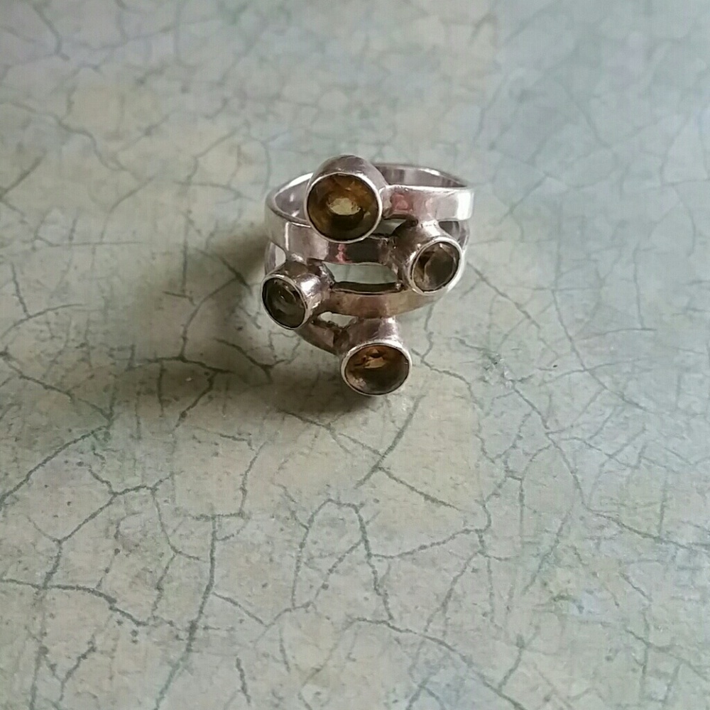 WONDERFUL STERLING&CITRINE RING. 6&1/2-7