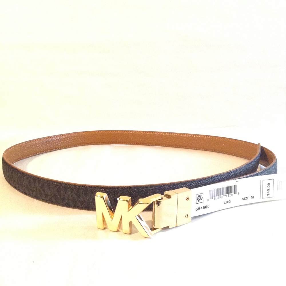 Michael Kors Twist Reversible Leather Logo Belt - Picture 4 of 8