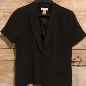 EUC Short Sleeve Blazer