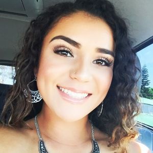 Meet your Posher, Natane