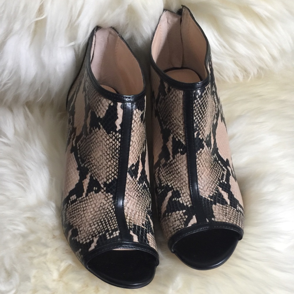Banana Republic snake skin open toe booties
