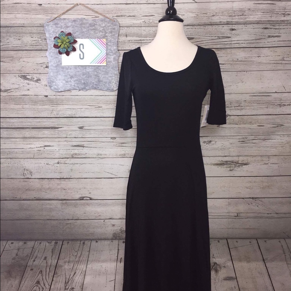 LulaRoe Ana - Small - solid black BNWT