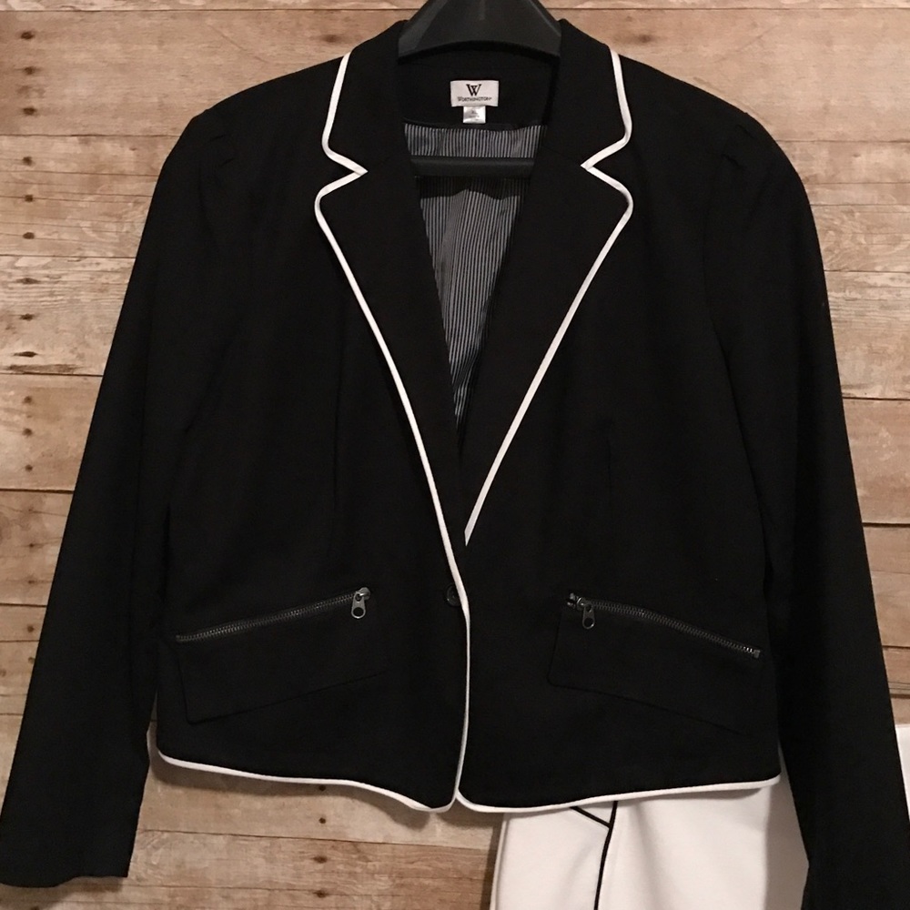 Blazer with Contrasting White Trim