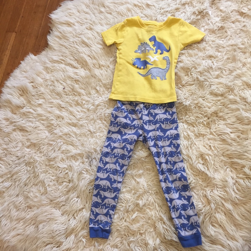 ✨🔴BOGO✨✨Dinosaur Pajama Set (Toddler Boy)