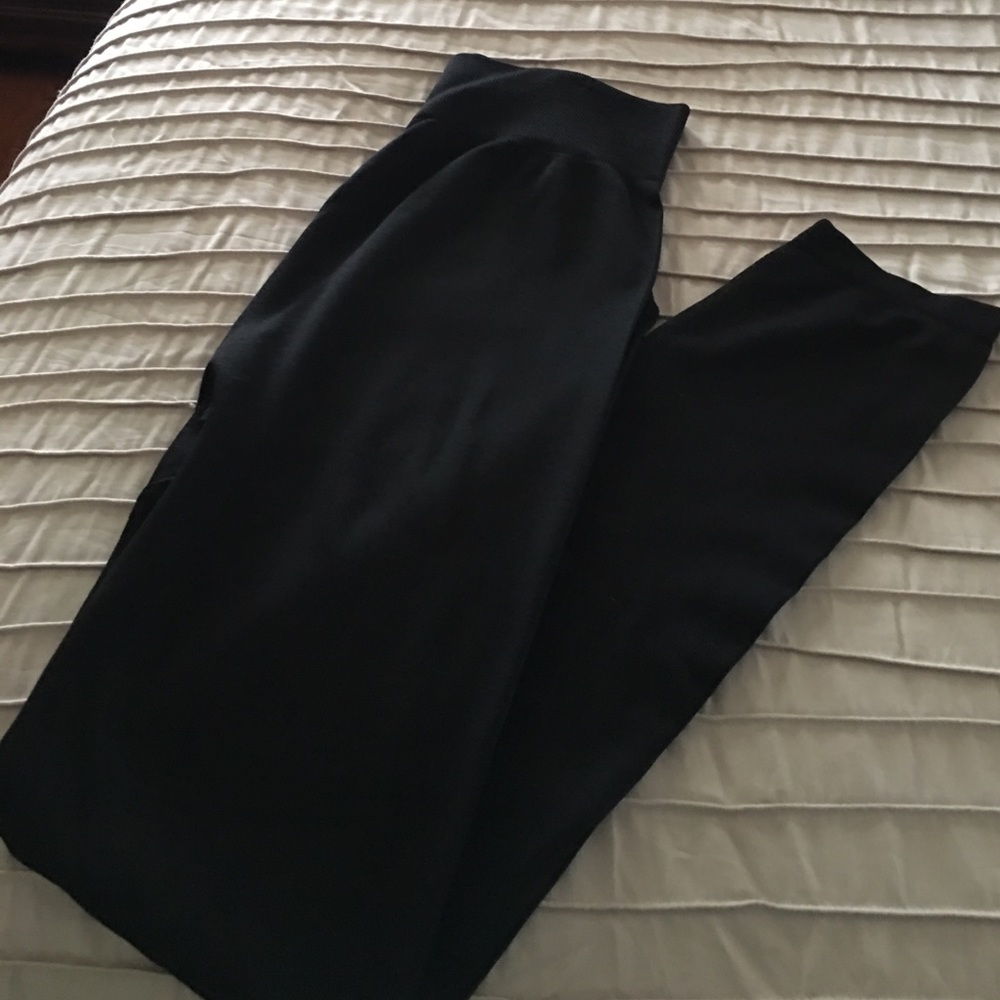 Fashion Nova Black silky stretch leggings