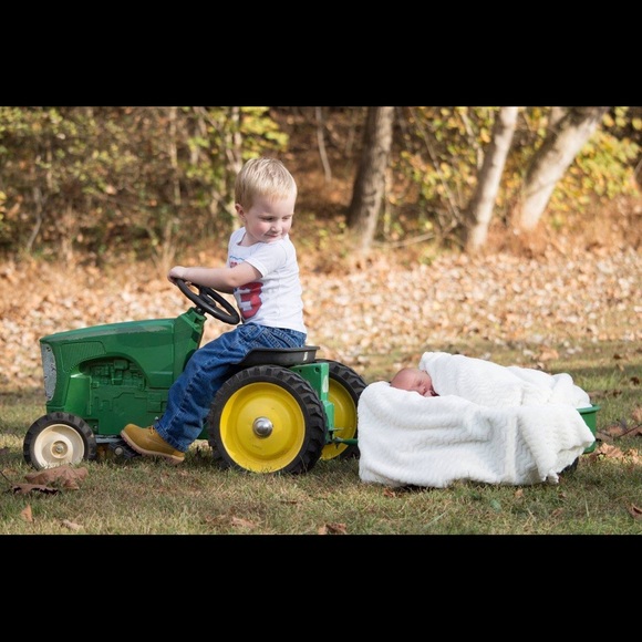 Meet your Posher, Kammie - Picture 5 of 8