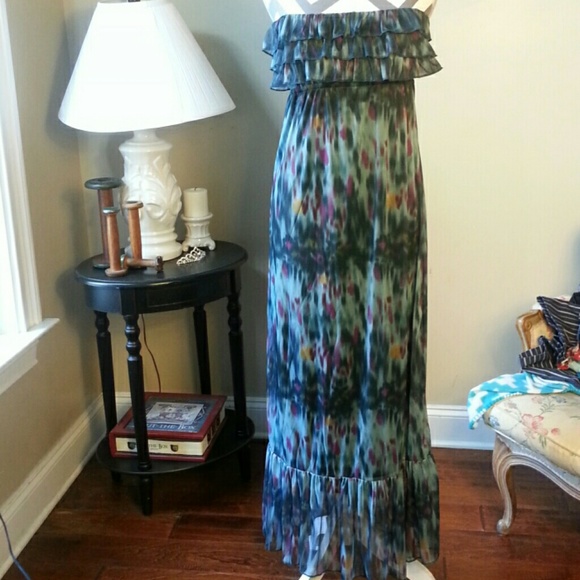 Eyelash Couture Strapless maxi dress - Picture 2 of 5