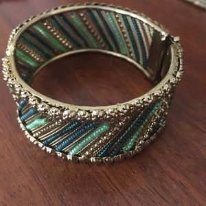 Beaded Gold and Green Bracelet