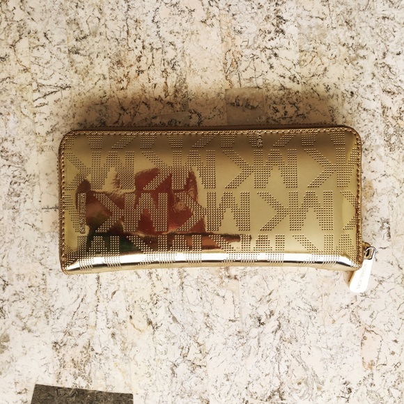 GOLD MICHAEL KORS WALLET - Picture 3 of 4