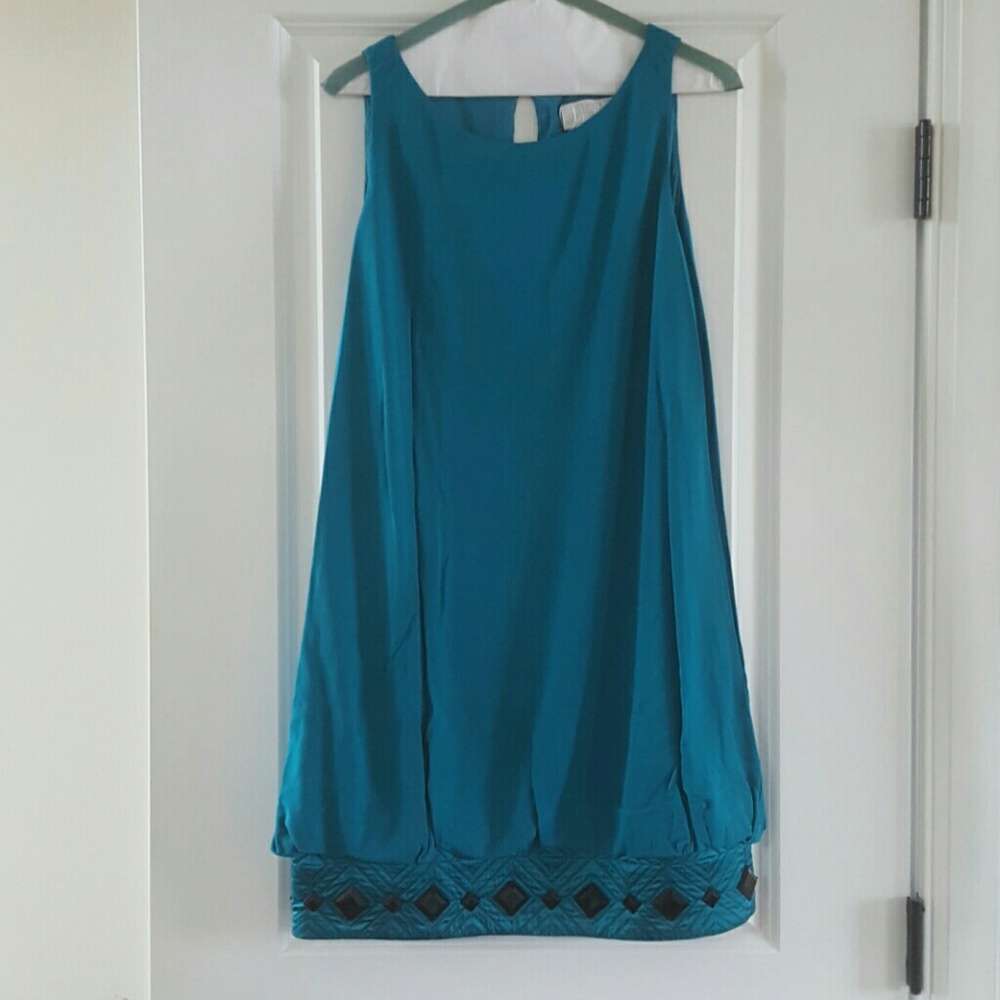 Badgley Mischka dress size 4