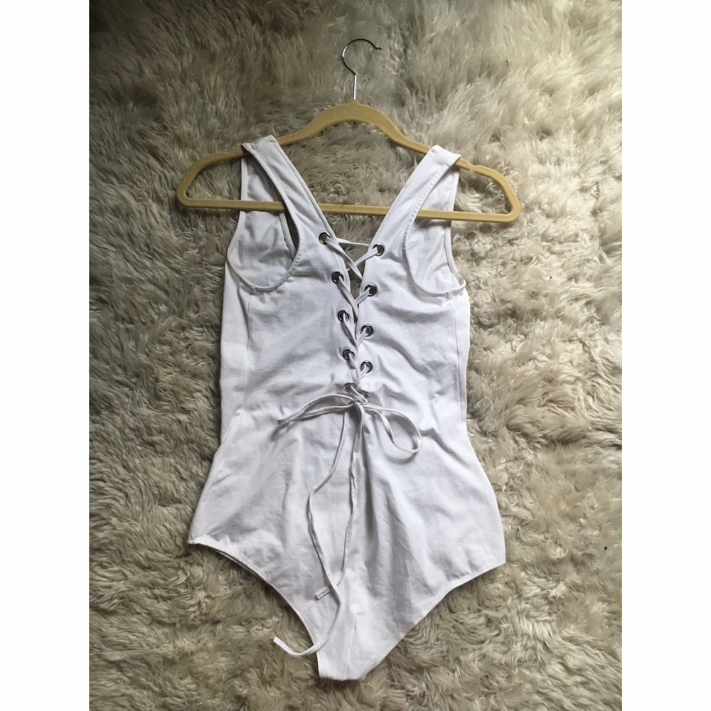 Tobi low cut, lace up back bodysuit