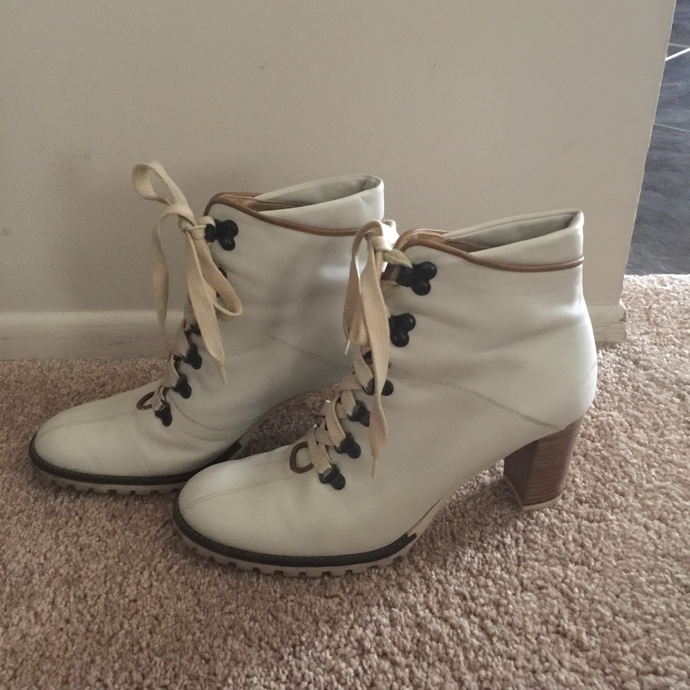 Authentic rare Coach corset boots sz 8