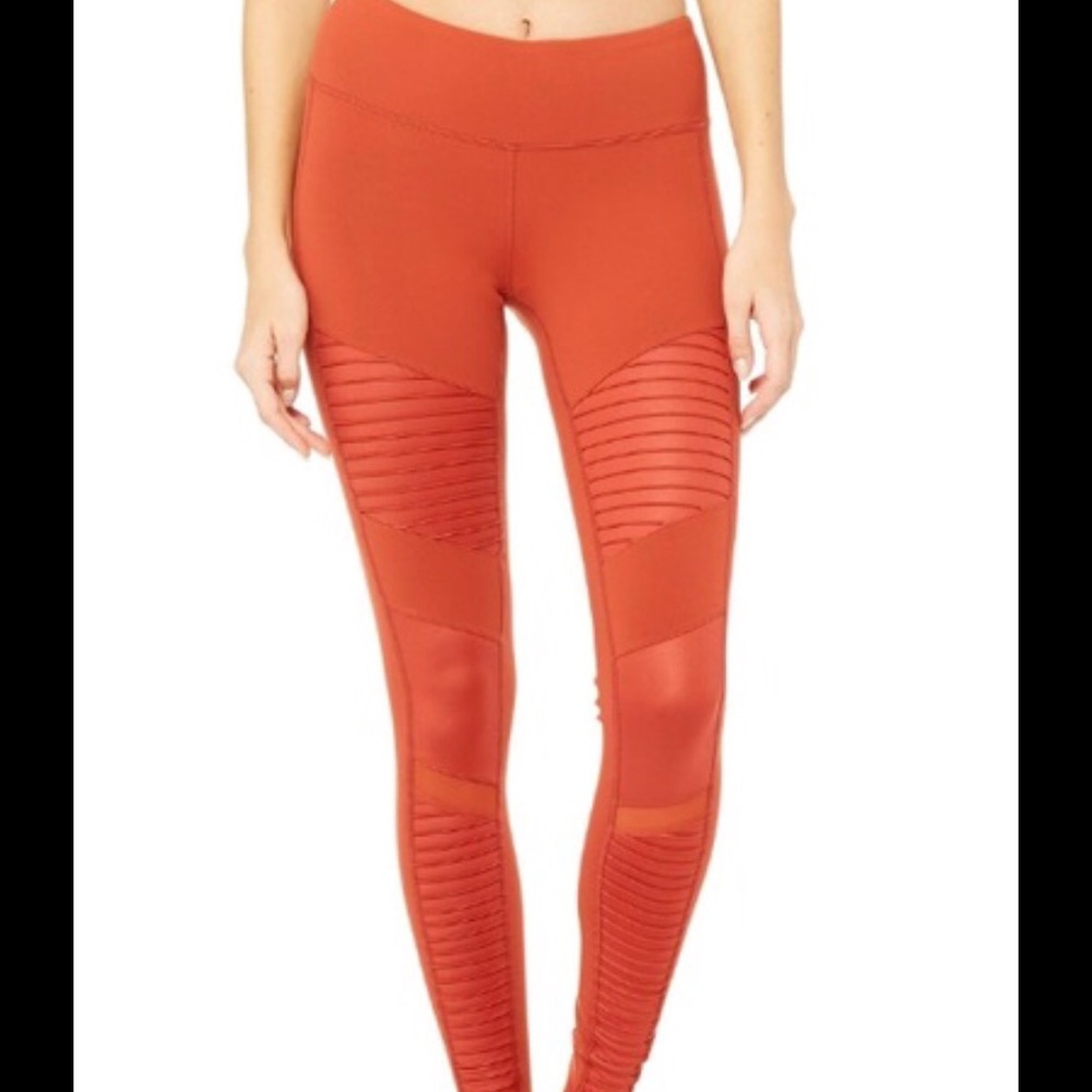Alo Yoga Moto Leggings