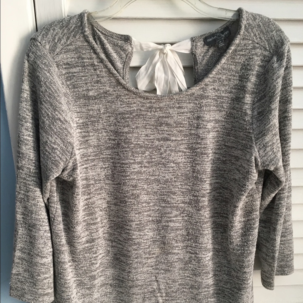 Grey top REDUCED