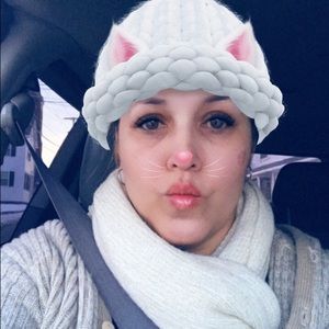 Meet your Posher, Ana