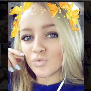 Meet your Posher, Abbey