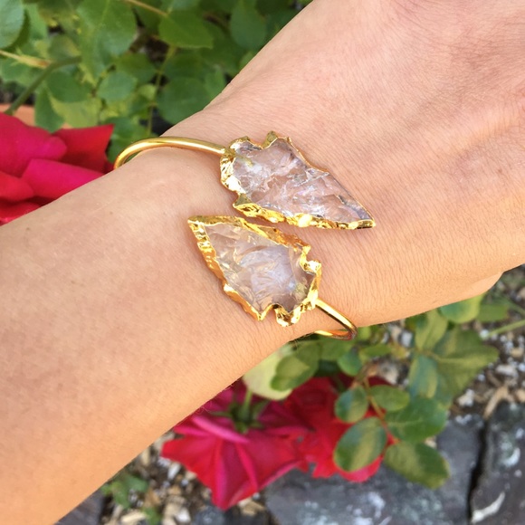 LAST ☝️! Crystal Arrowhead Bangle - Picture 6 of 6