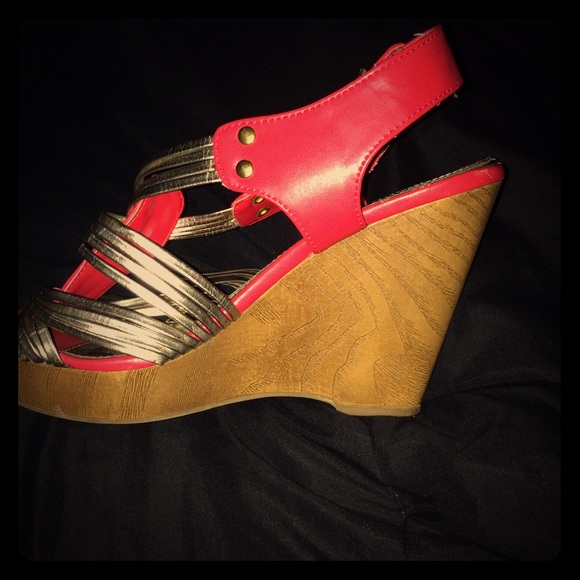 Wedges - Picture 1 of 1