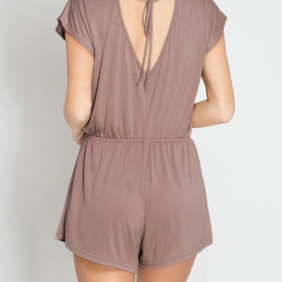 🇺🇸 Hailey Mocha Romper🇺🇸 1 Day Sale - Picture 3 of 8