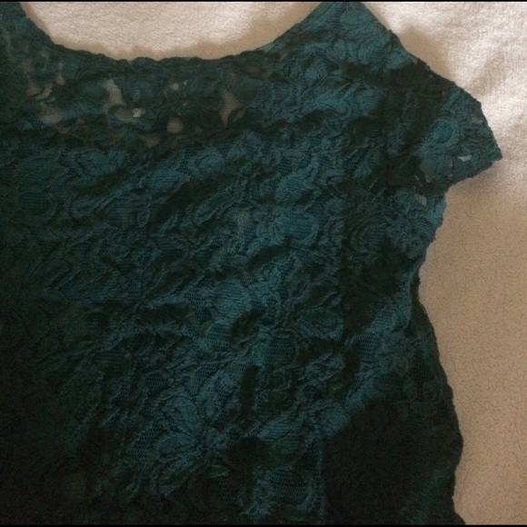 NEW Urban Outfitters Pins Needles Green Lace Top - Picture 3 of 3