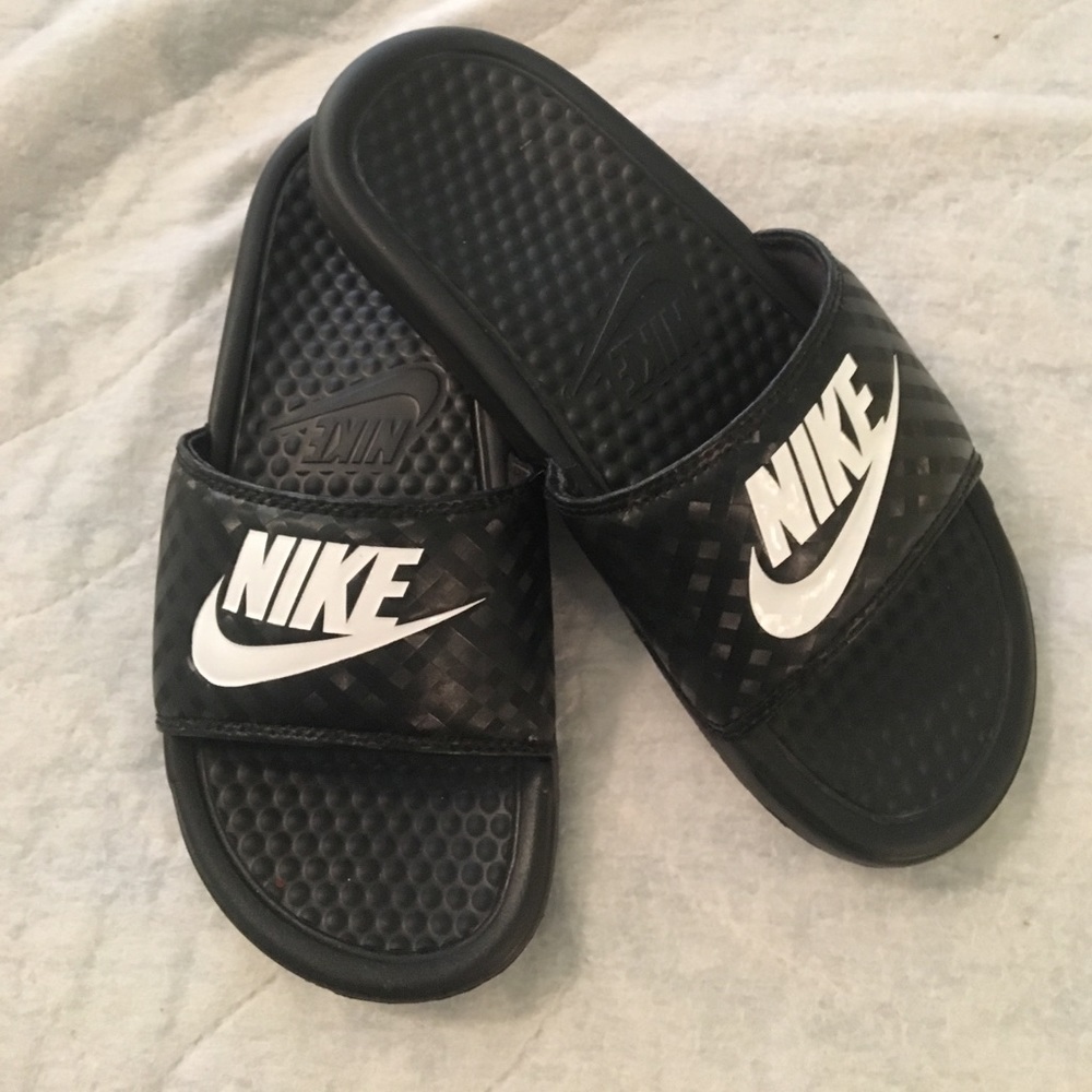 Nike slides