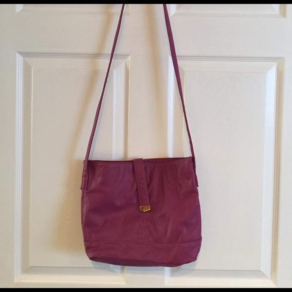 Avon crossover purse